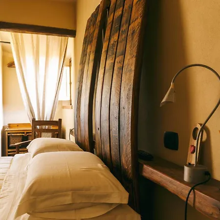 ベッド・アンド・ブレックファスト L'orto Di Panza 4*