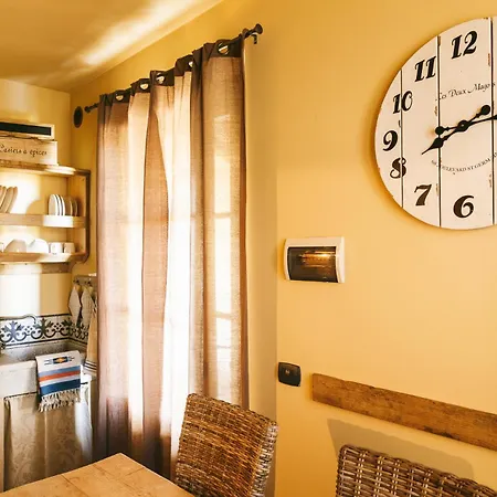 ベッド・アンド・ブレックファスト L'orto Di Panza 4*