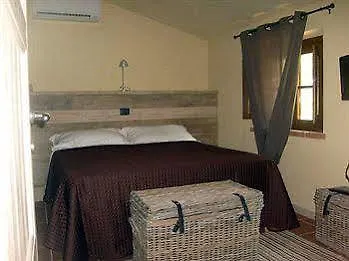L'orto Di Panza Bed & Breakfast