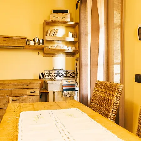 Bed & Breakfast L'orto Di Panza 2*