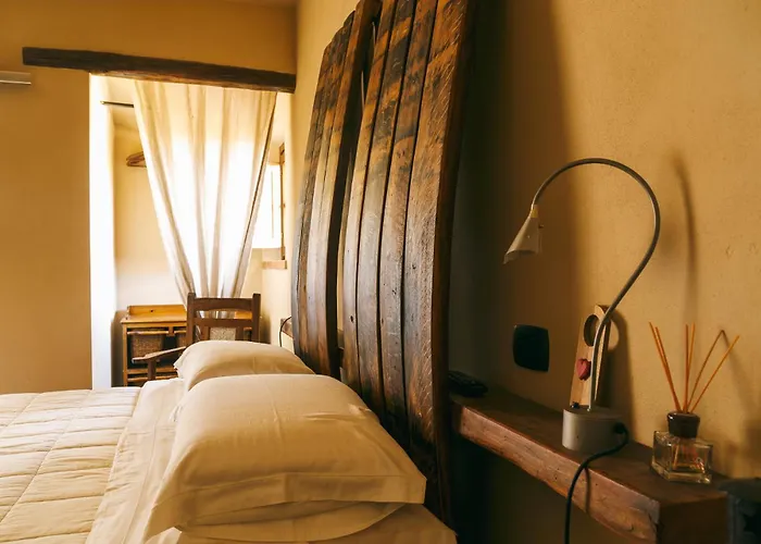Bed & Breakfast L'orto Di Panza 4*