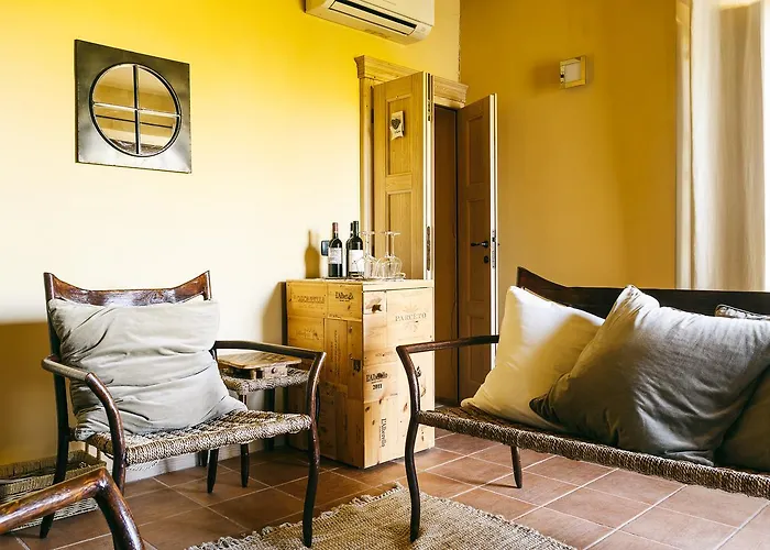 L'orto Di Panza Bed & Breakfast 4*